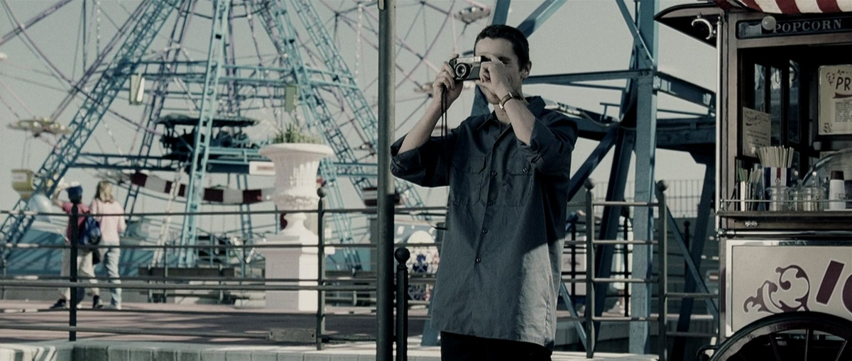 Кадр из фильма «Машинист» (2004)