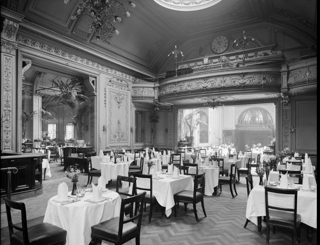 Ресторан Гатти в 1912  году. Изображение из открытых источников