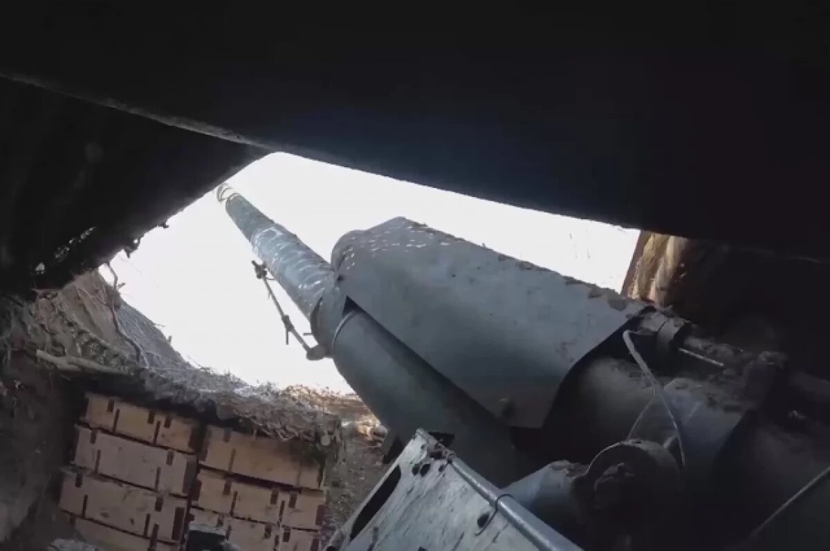    Алтайские солдаты в зоне СВО записали праздничное обращение к женщинам