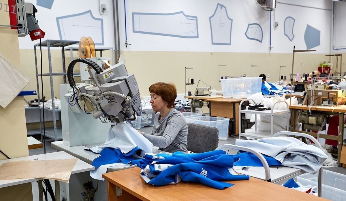     Швейный цех. Источник: mos.ru Автор фото: Пресс-служба Мэра и Правительства Москвы