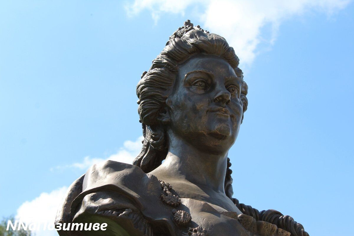 Аллея Романовых