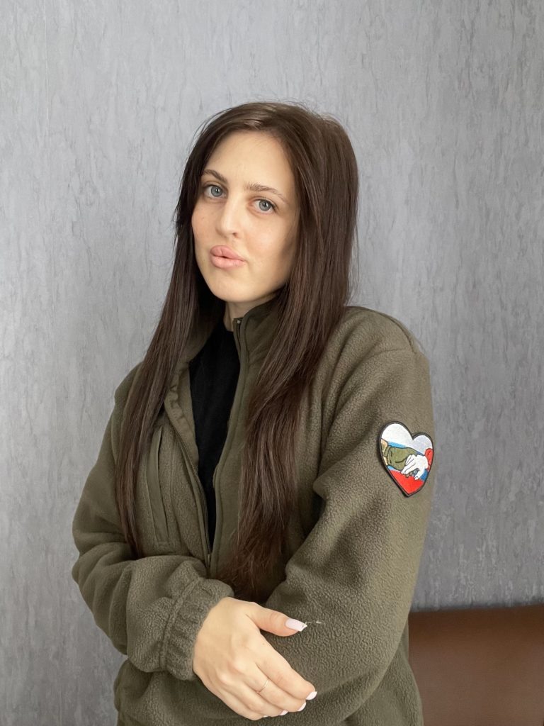    Ксения организовала группу помощи нашим бойцам «Вышестеблиевская на фронт».