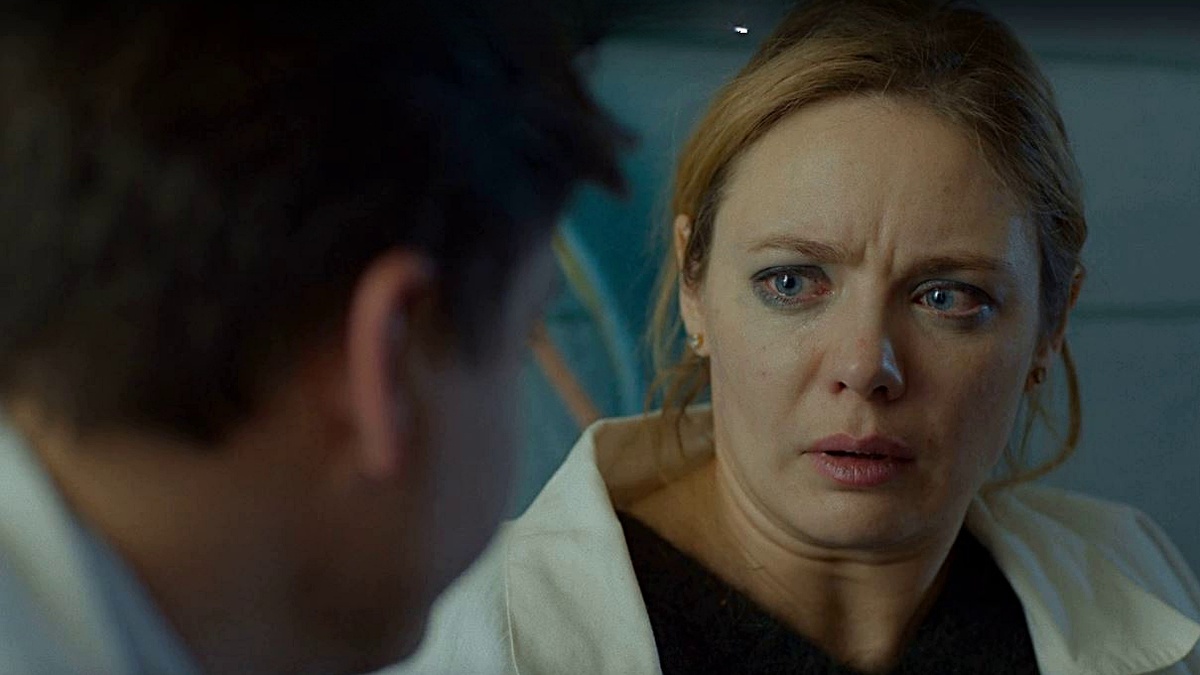 Героиня Карины Разумовской в сериале  «Аутсорс»