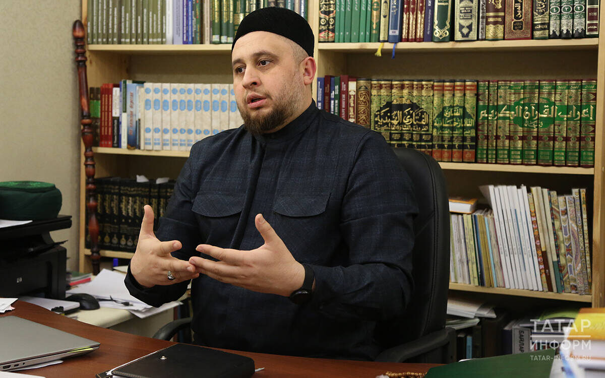 Рустам хазрат Хайруллин: «На самом деле, [в исламе] у женщин даже больше прав, чем у мужчин»Фото: © Рамиль Гали / «Татар-информ»