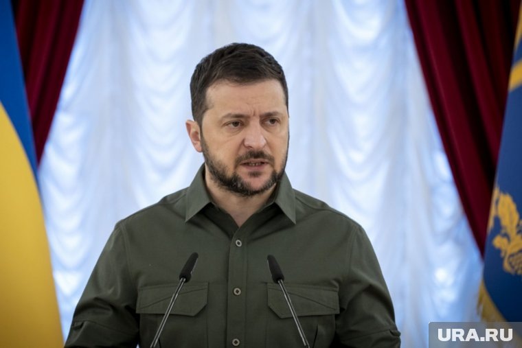   Зеленский приобрел крупнейший банк Франции