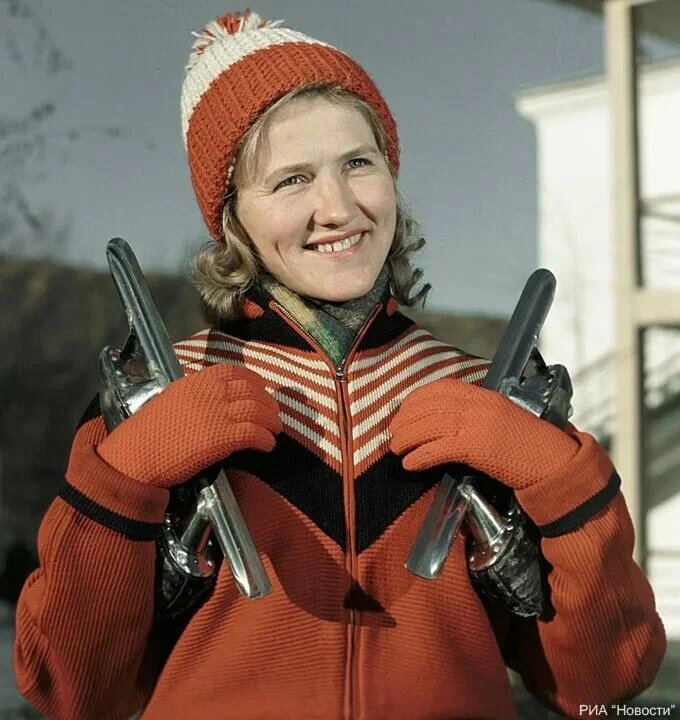 Ли́дия Па́вловна Ско́бликова (род. 8 марта 1939, Златоуст, Челябинская область) — советская конькобежка, 6-кратная олимпийская чемпионка: 2-кратная олимпийская чемпионка 1960 года, 4-кратная чемпионка Олимпиады-1964 года. 2-кратная абсолютная чемпионка мира и 4-кратная призёр чемпионатов мира, 6-кратная рекордсменка мира, 5-кратная олимпийская рекордсменка, чемпионка и 8-кратная призёр чемпионата СССР