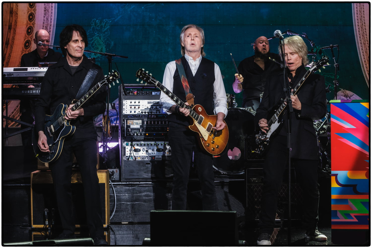 Фото штатного фотографа Пола MJ Kim