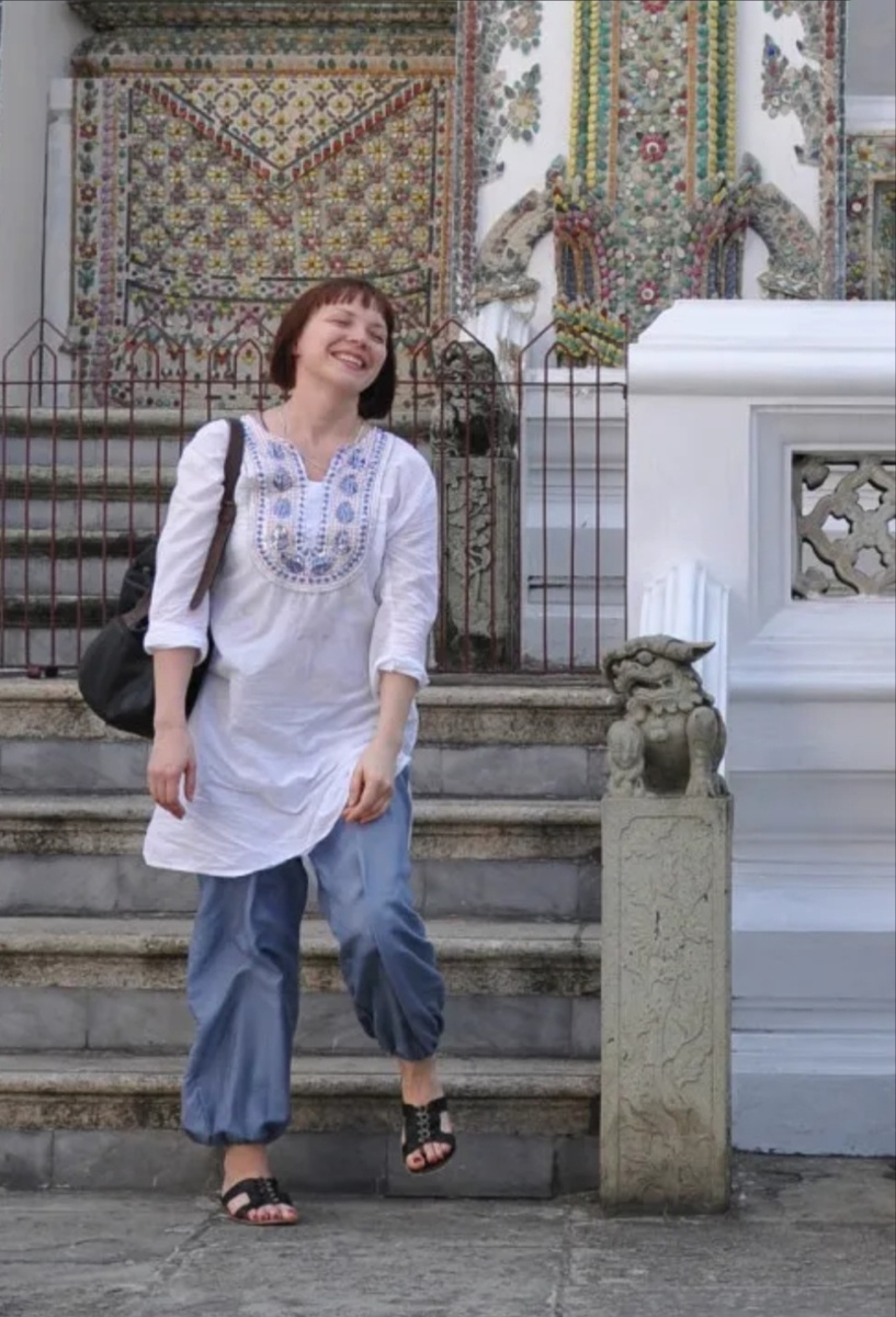 Как много времени за целую жизнь мы бываем самими собой? Многие только тогда, когда думают, что их никто не видит. Играть роли становится дурной привычкой