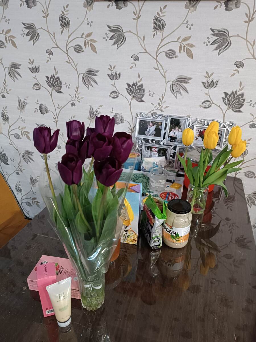 Праздник к нам приходит всегда с тюльпанами.))