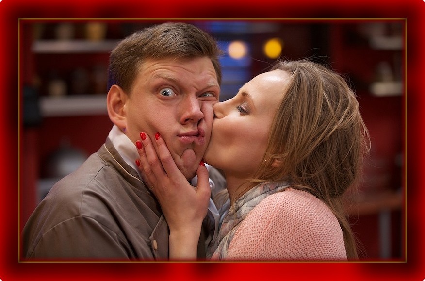 Вот так должна жена хорошая прощать любимого супруга за мелкие и крупные грешки...