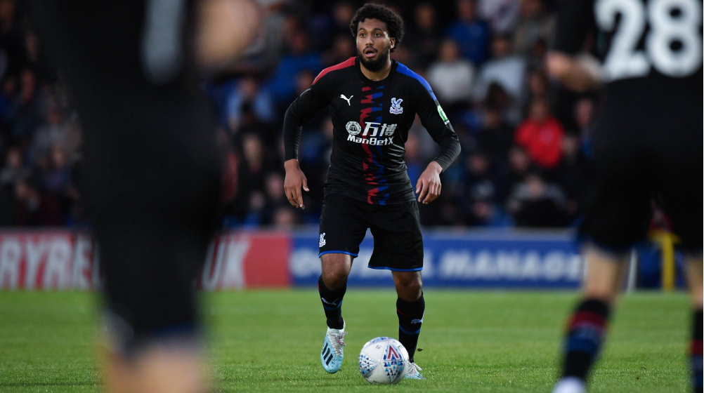 ..."Кристал Пэласе"...