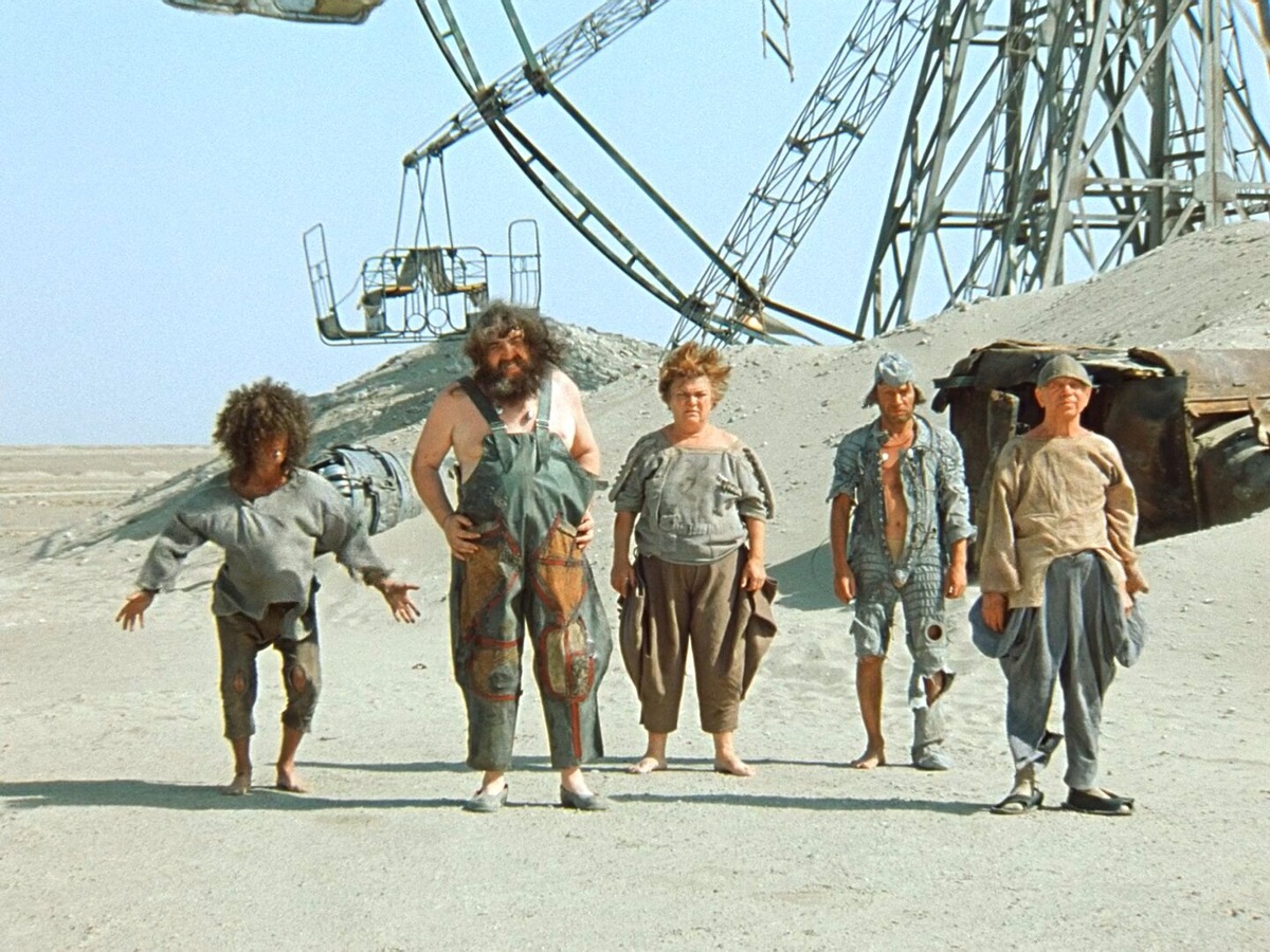 «Вот потому, что вы говорите то, что не думаете,  и думаете то, что не думаете, вот в клетках и сидите» Ку! Дядя Вова.