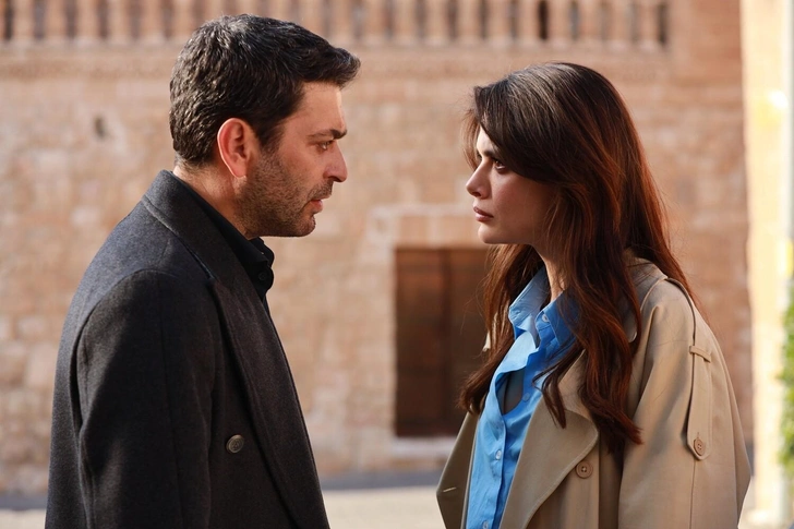 Кадр из сериала «Далекий город»