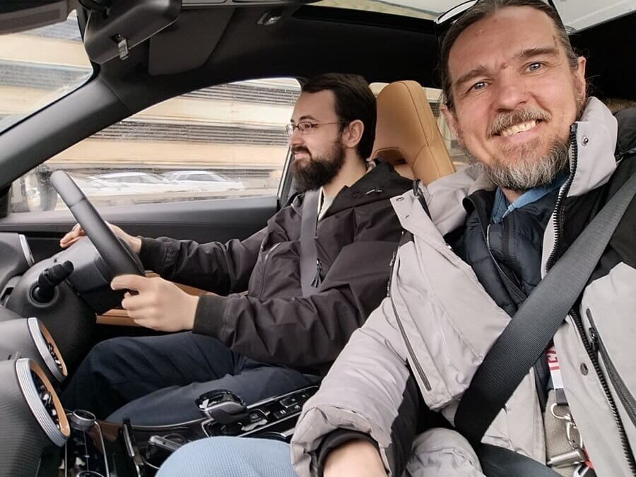    «Замеряем» скорость и быстроту изменений, при первом опыте вождения электромобиля