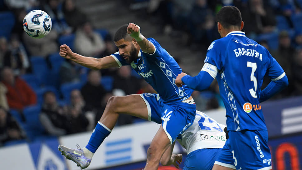 Матч между динамовцами Москвы и Махачкалы.📷Фото: Иван Водопьянов / Коммерсантъ