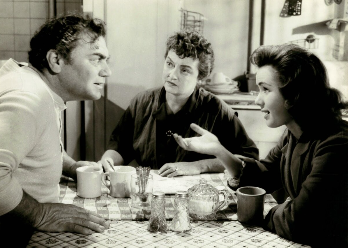 Кадр из фильма "Свадебный завтрак" (1956)