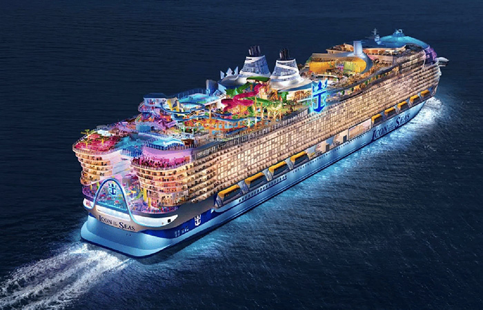 Лайнер Icon Of The Seas, даже дизельный двигатель стоит 5 млн.долл./ Фото: zr.ru