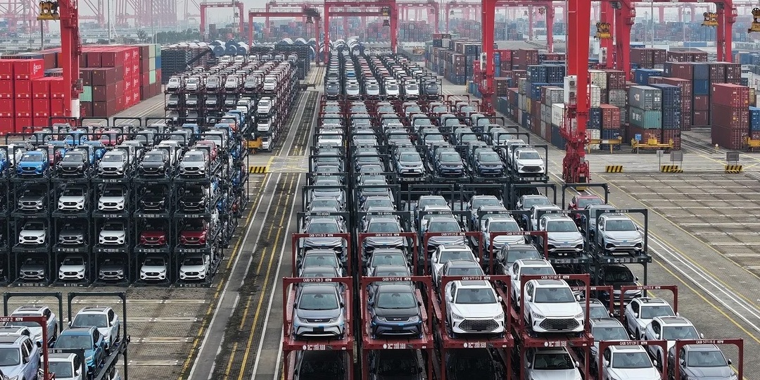 Импорт иномарок в Россию рухнул на 73%: Что творится на рынке