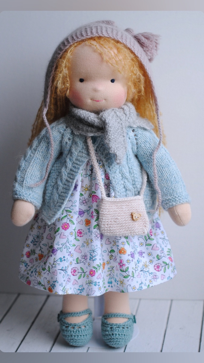 Кукла ростом 36 см. 