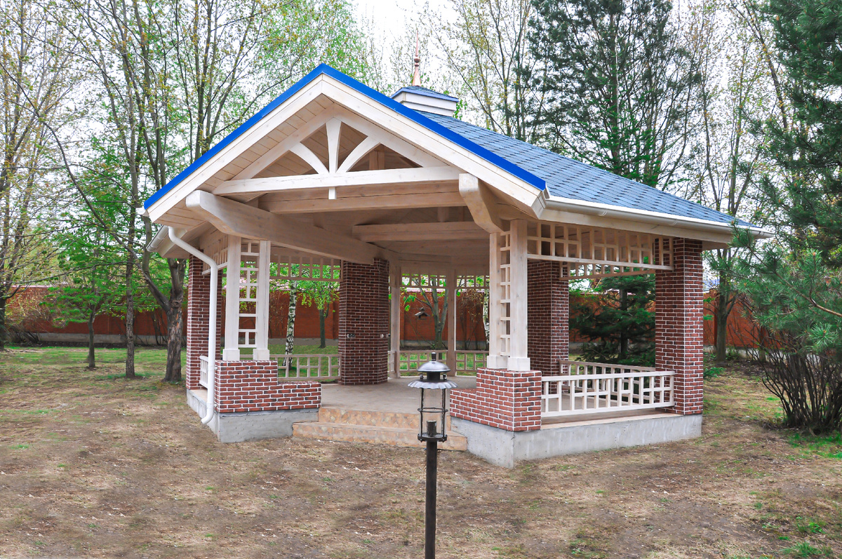 Беседка в классическом стиле