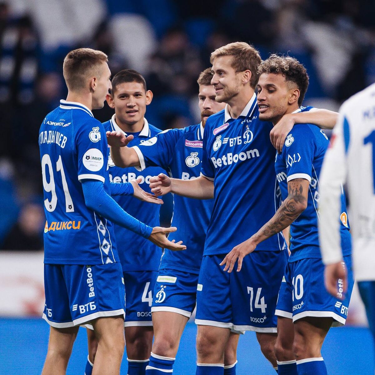 Динамовцы радуются разгрому одноклубнико из Махачкалы. Фото тг-канал "Динамо"