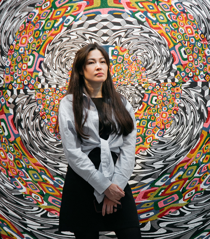    Тюменский художник Игорь Рязанцев открыл в Сургуте выставку филумизма