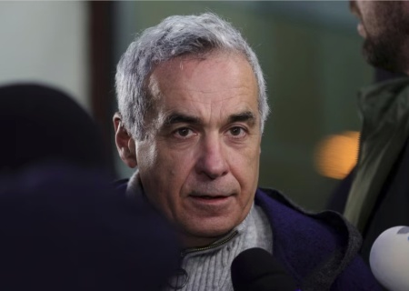    Суд Румынии разрешил Джорджеску участвовать в президентских выборах