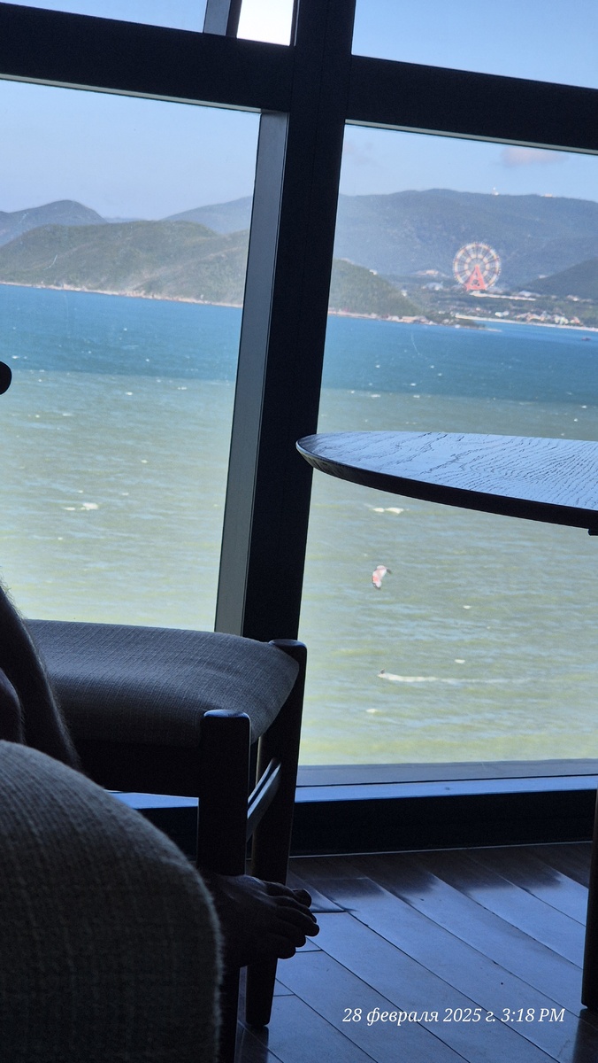 Вид из окна номера, на Винперл Парк.