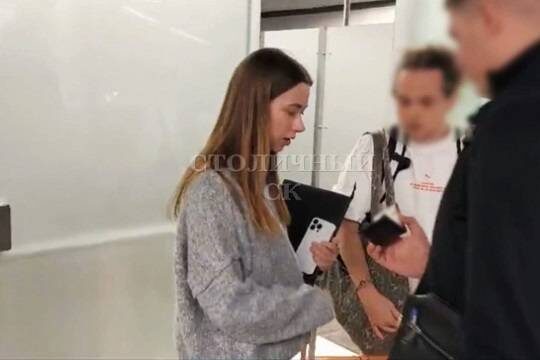    Адвокат Александры Митрошиной сообщил о намерении добиваться для нее домашнего ареста