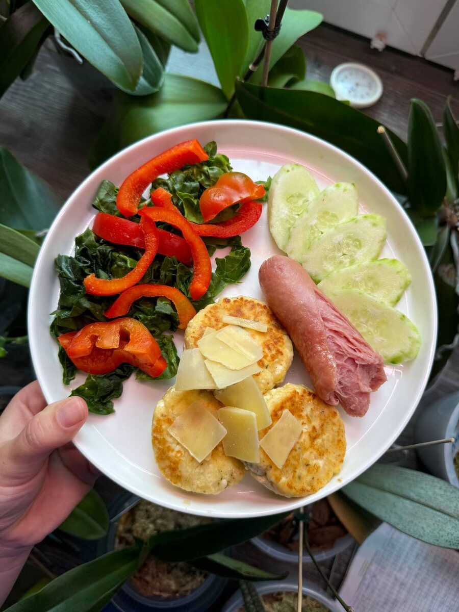 Варианты сервировки сырных сырников