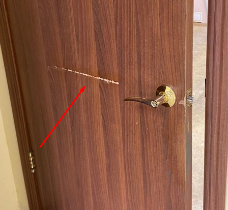 Механическое повреждение