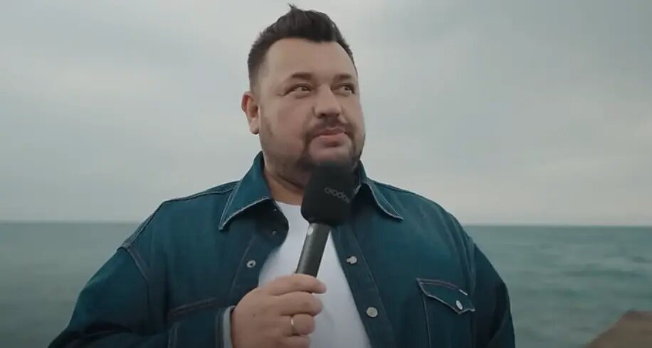    Сергей Жуков. Фото: скриншот видео с YouTube-канала «Руки Вверх»