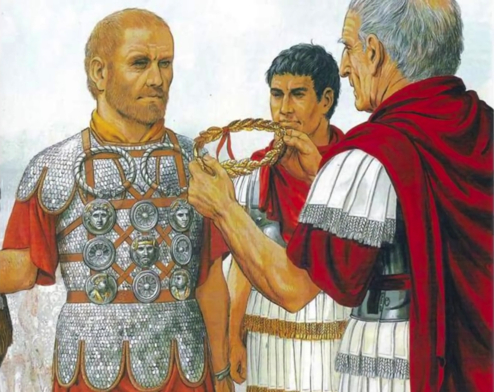 Вручение короны солдату