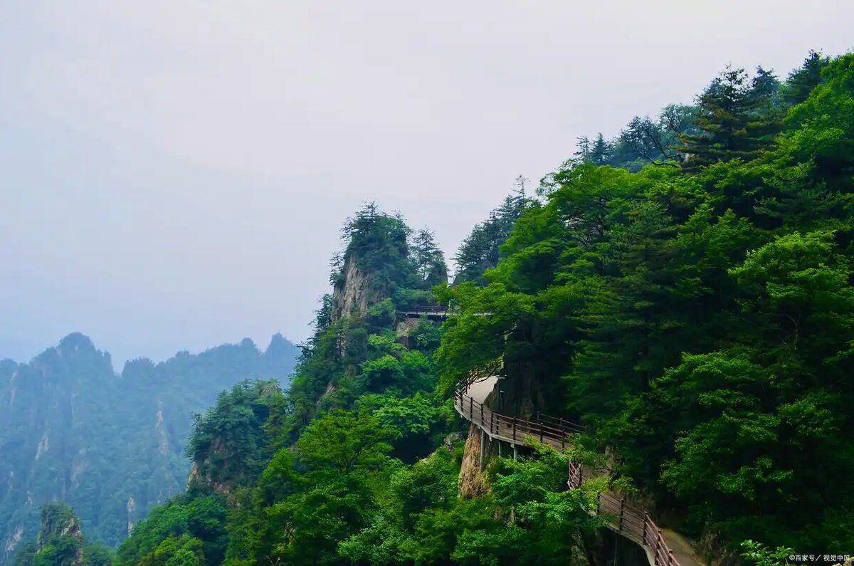 Шэньнунцзя: царство духов, дикарей.