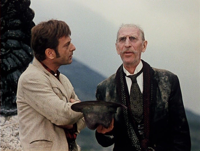 Кадр из фильма "12 стульев".