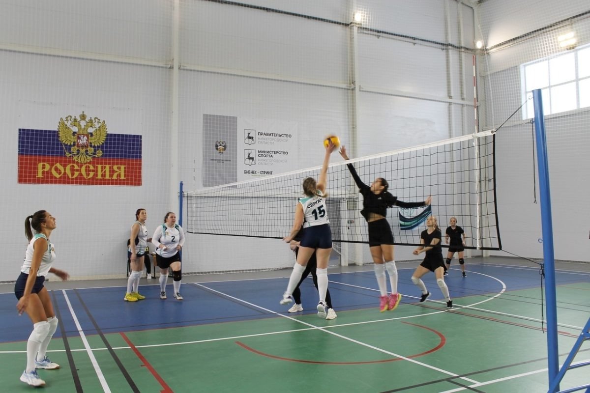    Всем участницам подарили памятные подарки