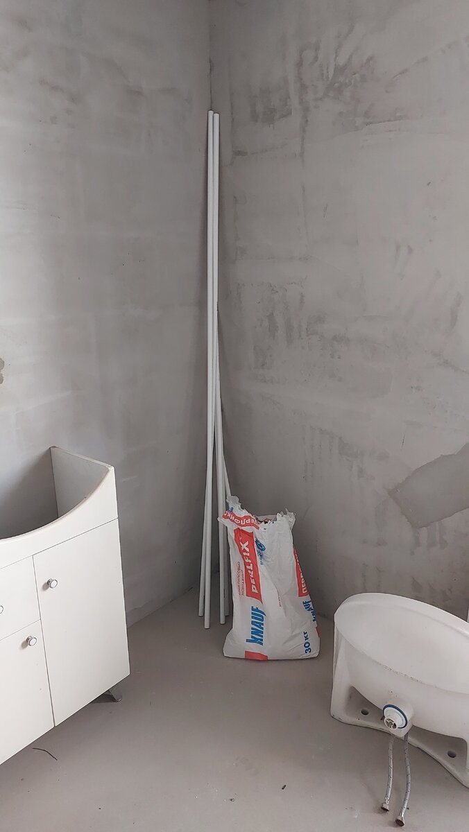 Закупаем финишные материалы и немного мебели.