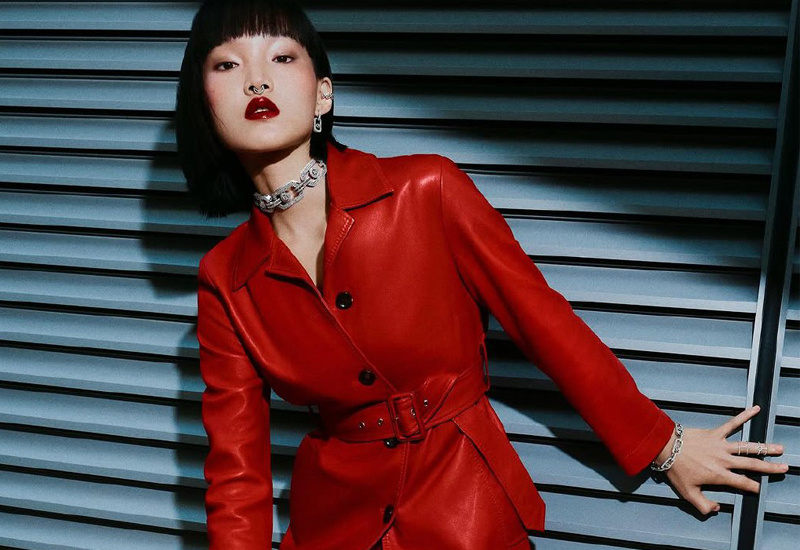 Пэн Хаовен в украшениях Messika