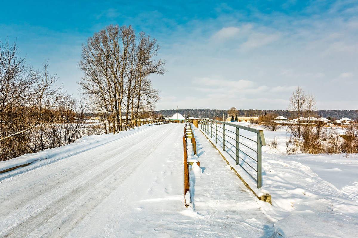 Мост через реку Чём. Село Усть-Чём. Искитимский район Новосибирской области.
