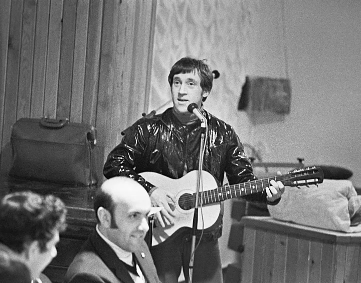 Высоцкий - концерт для друзей, фото из открытых источников