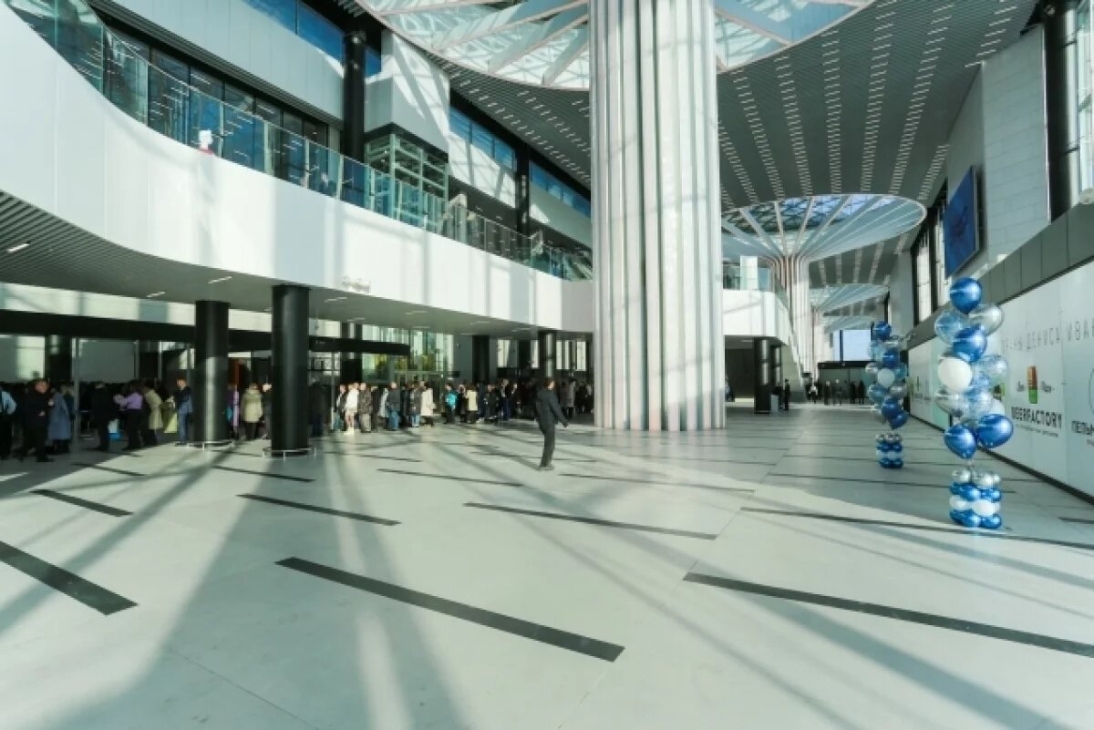    Прибытие девяти рейсов задерживается в новосибирский Толмачёво