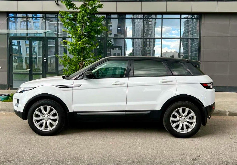 Достойный. Могу продать без комиссии дилера.