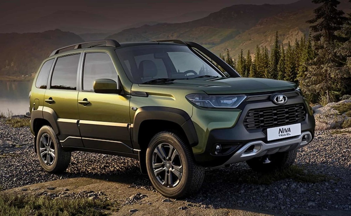 Lada Niva Travel