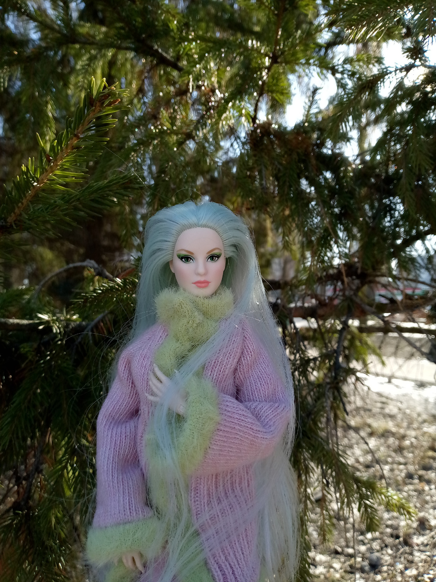 Адалинда. Она реально улыбается на этих фото! 