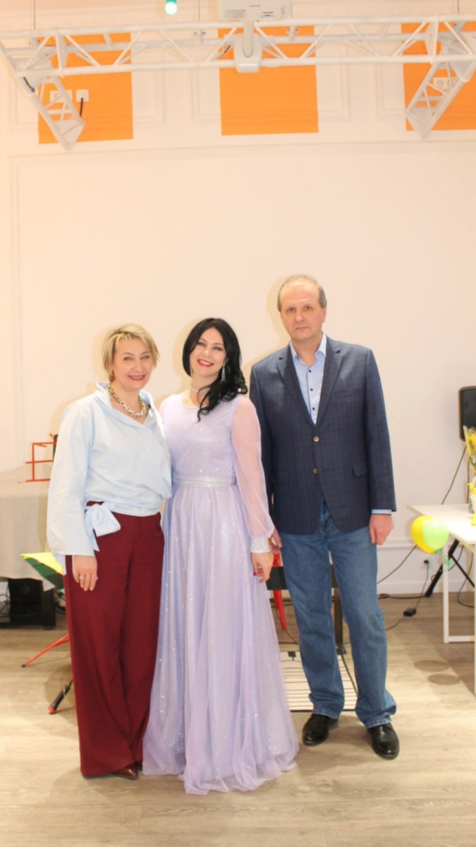 Ксения Земляникина, Ирина Королева, Сергей Усков 