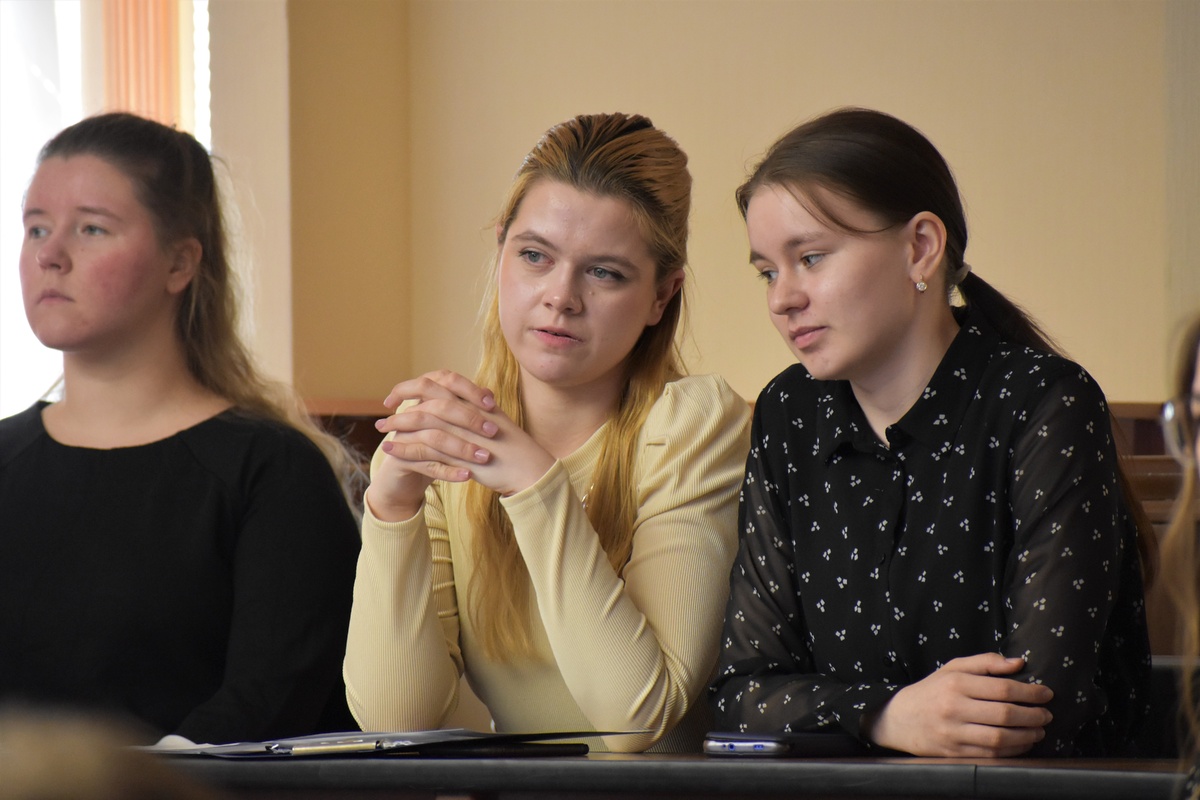    От студенческих лет до карьеры в министерстве