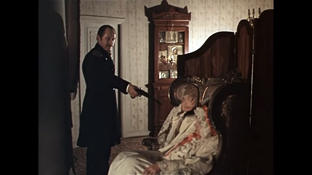 Последний раз спрашиваю: хотите ли вы открыть мне эти три карты? Да или нет?