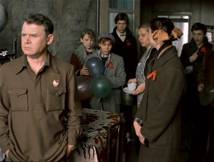 Кадр из фильма "Завтра была война", реж. , Кара, 1987 г.