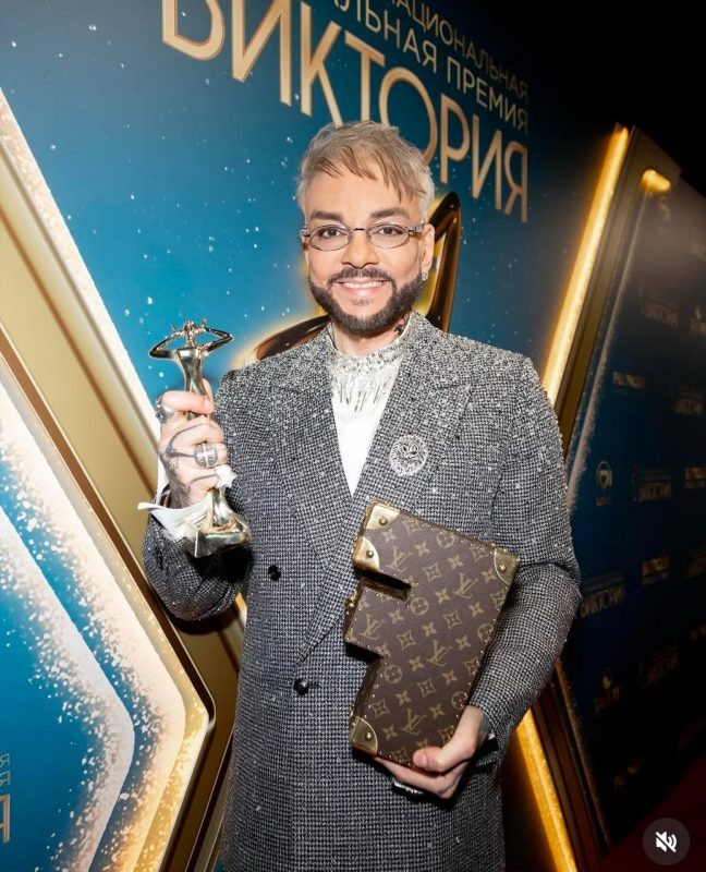   Филипп Киркоров на премии «Виктория», соцсети