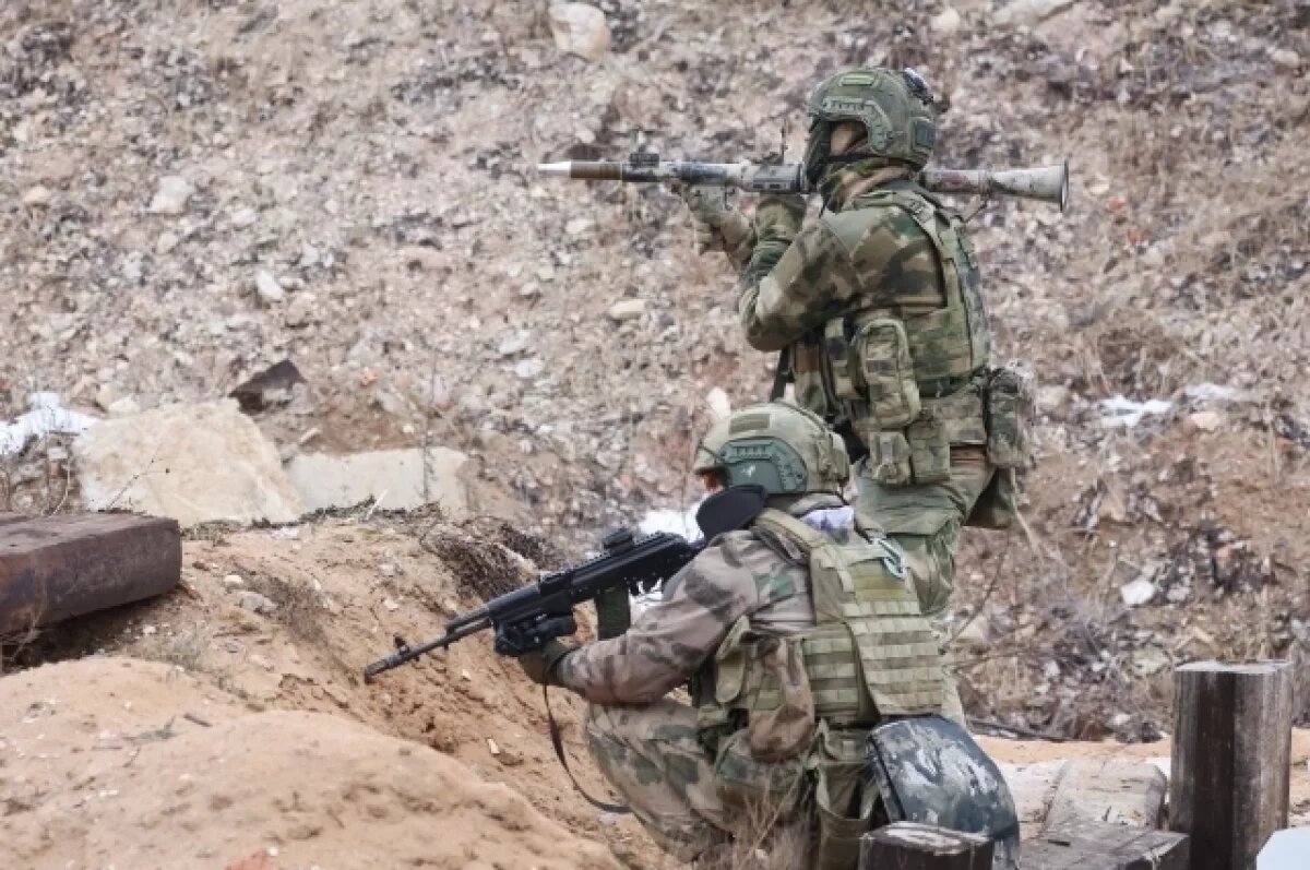    Поддубный опубликовал видео с водружением флага РФ над Малой Локней